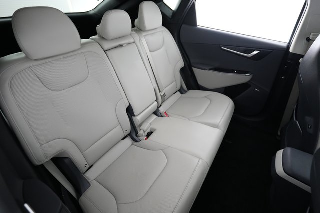 2023 Kia EV6 — photo 4 of 23
