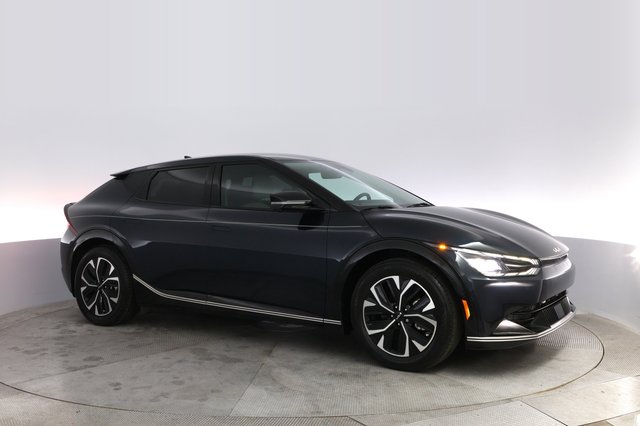 2023 Kia EV6 — photo 11 of 23