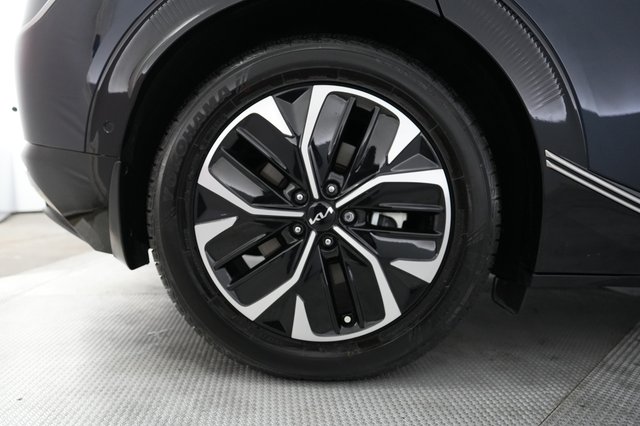 2023 Kia EV6 — photo 15 of 23