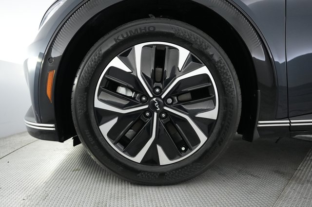 2023 Kia EV6 — photo 7 of 23