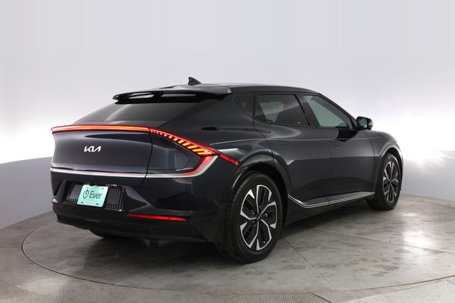 2023 Kia EV6 — photo 2 of 23