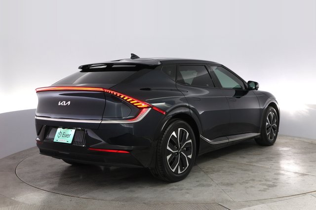2023 Kia EV6 — photo 2 of 23