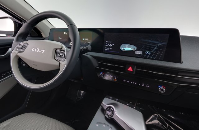 2023 Kia EV6 — photo 20 of 23