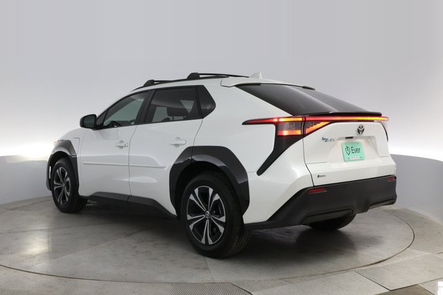 2025 Toyota bZ4X — photo 13 of 20