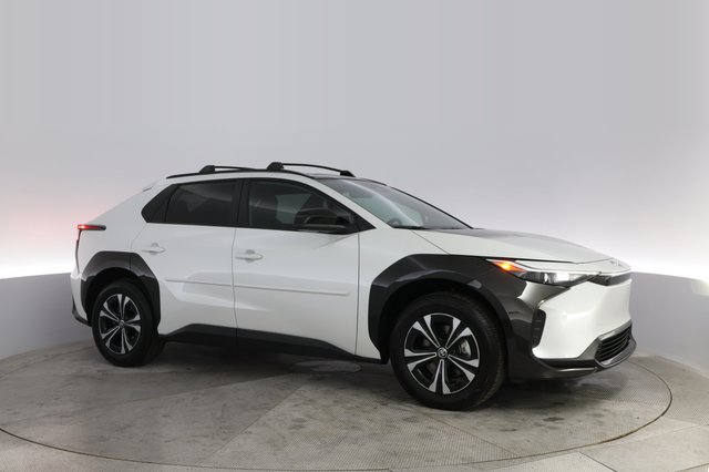 2025 Toyota bZ4X — photo 11 of 20