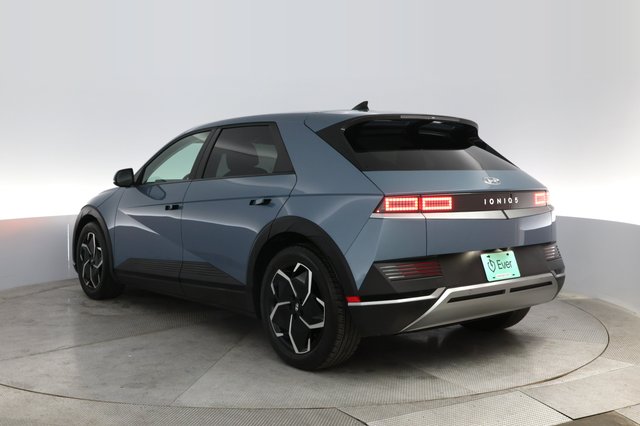 2023 Hyundai IONIQ 5 — photo 13 of 21