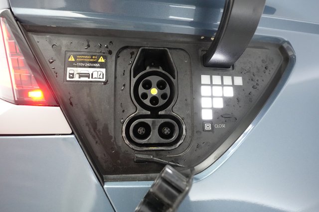 2023 Hyundai IONIQ 5 — photo 8 of 21