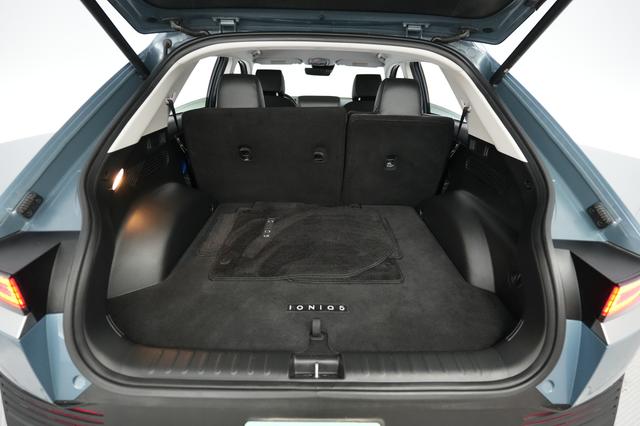 2023 Hyundai IONIQ 5 — photo 6 of 21