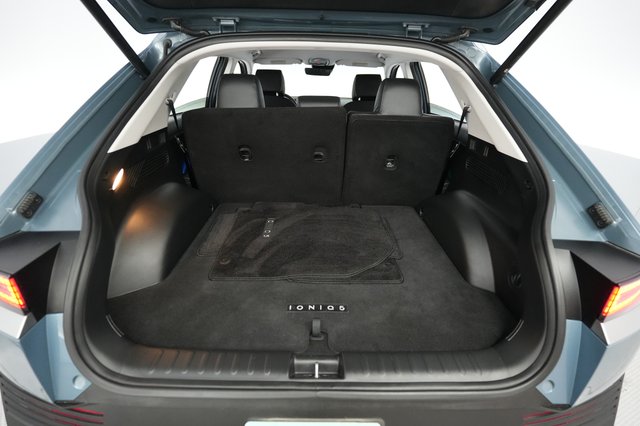 2023 Hyundai IONIQ 5 — photo 6 of 21