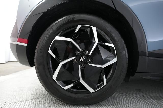 2023 Hyundai IONIQ 5 — photo 7 of 21