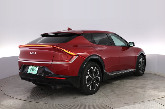 2023 Kia EV6 — photo 2 of 20