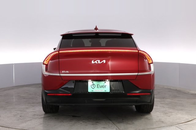 2023 Kia EV6 — photo 12 of 20