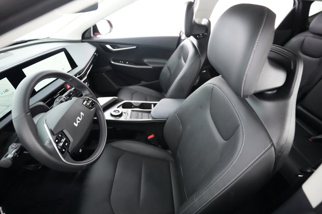 2023 Kia EV6 — photo 3 of 20