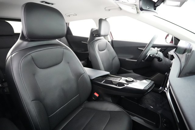 2023 Kia EV6 — photo 18 of 20