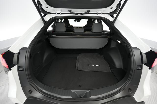 2024 Subaru Solterra — photo 6 of 19
