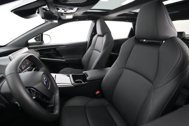2024 Subaru Solterra — photo 3 of 19