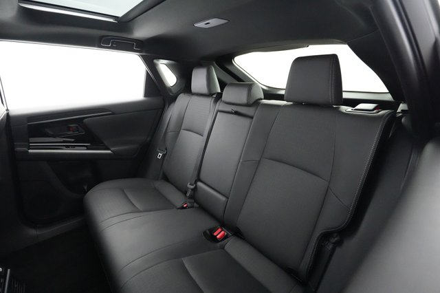 2024 Subaru Solterra — photo 18 of 19