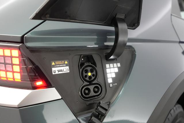 2024 Hyundai IONIQ 5 — photo 8 of 20
