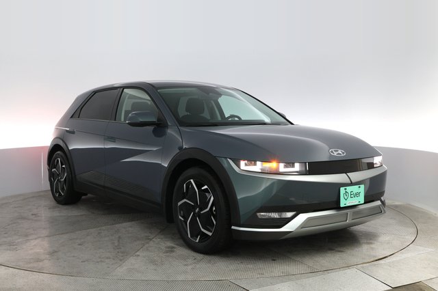 2024 Hyundai IONIQ 5 — photo 10 of 20