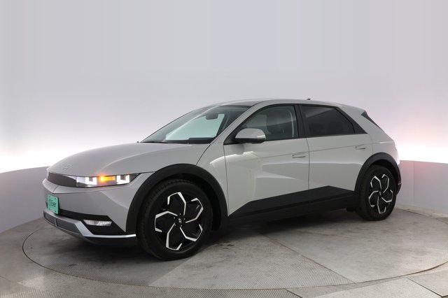 2024 Hyundai IONIQ 5 — photo 14 of 21
