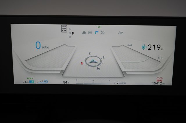 2024 Hyundai IONIQ 5 — photo 5 of 21
