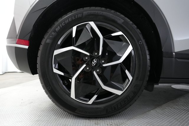 2024 Hyundai IONIQ 5 — photo 17 of 21