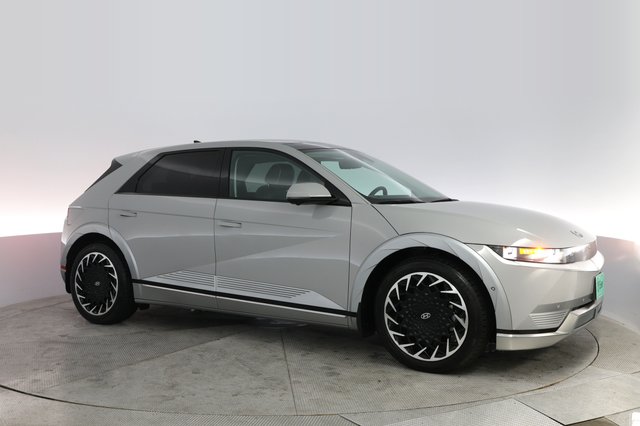 2024 Hyundai IONIQ 5 — photo 11 of 20