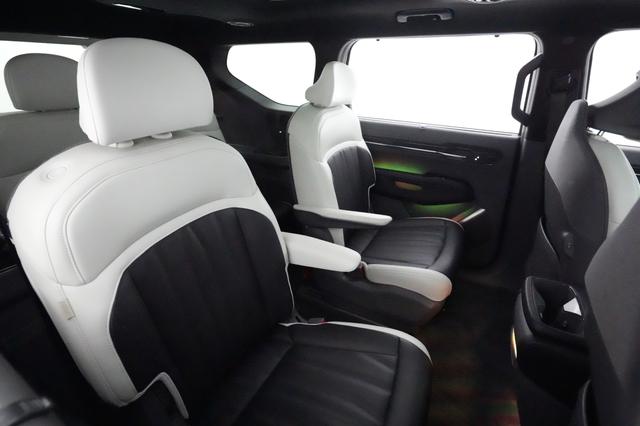 2024 Kia EV9 — photo 4 of 24