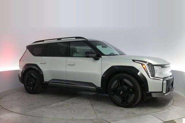 2024 Kia EV9 — photo 11 of 24