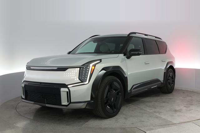 2024 Kia EV9 — VIN KNDAEFS50R6022897