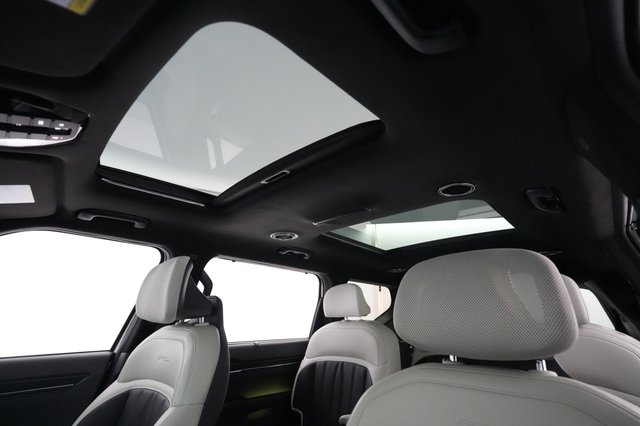 2024 Kia EV9 — photo 22 of 24