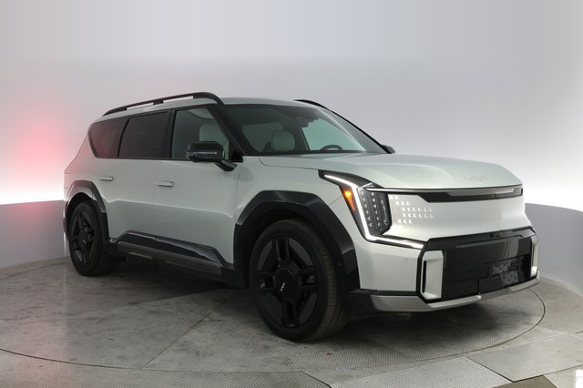 2024 Kia EV9 — photo 10 of 24