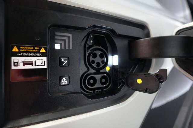 2024 Kia EV9 — photo 8 of 24