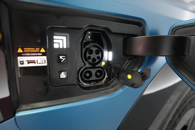 2024 Kia EV9 — photo 8 of 24