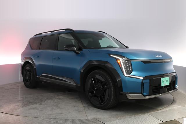 2024 Kia EV9 — photo 10 of 24