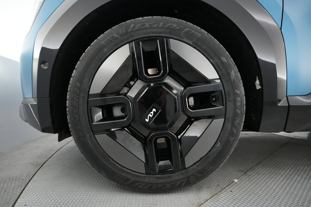 2024 Kia EV9 — photo 16 of 24