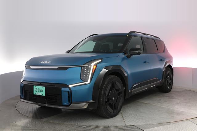 2024 Kia EV9 — VIN KNDAEFS54R6019775