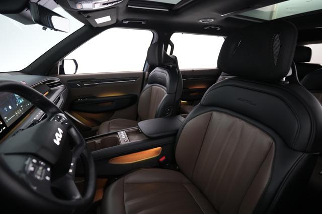 2024 Kia EV9 — photo 3 of 24