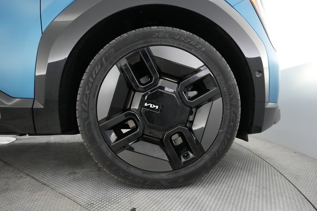 2024 Kia EV9 — photo 7 of 24