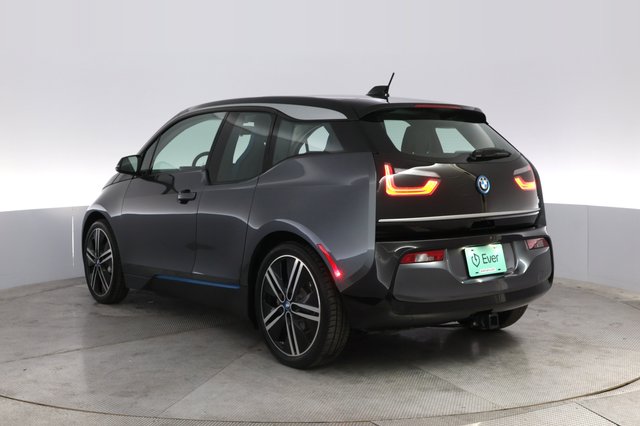 2021 BMW i3 — photo 13 of 20