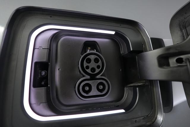 2021 BMW i3 — photo 8 of 20