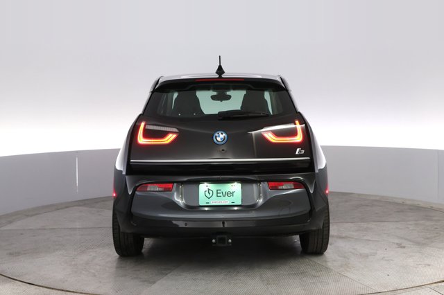 2021 BMW i3 — photo 12 of 20