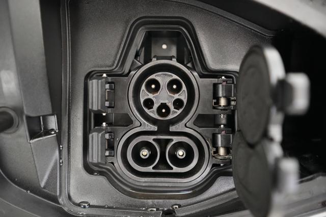 2024 Nissan Ariya — photo 8 of 21