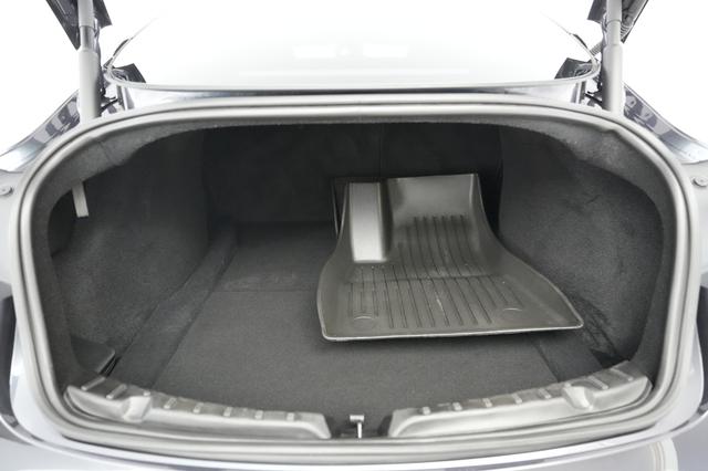 2025 Tesla Model 3 — photo 6 of 21
