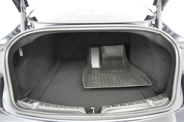 2025 Tesla Model 3 — photo 6 of 21