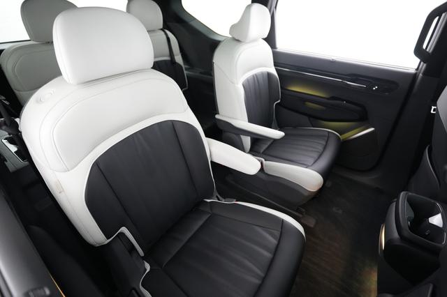 2024 Kia EV9 — photo 4 of 22