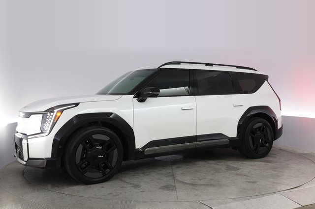 2024 Kia EV9 — photo 14 of 22