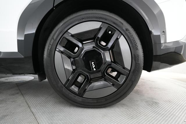 2024 Kia EV9 — photo 7 of 22