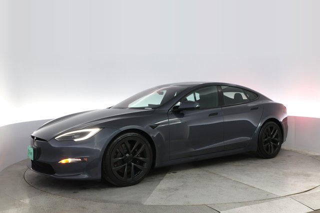 2023 Tesla Model S — photo 14 of 21