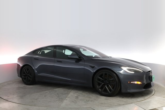 2023 Tesla Model S — photo 11 of 21